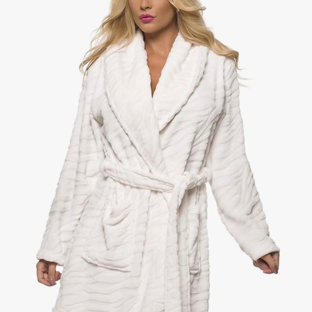 Luxurious White Plush Women's Robe